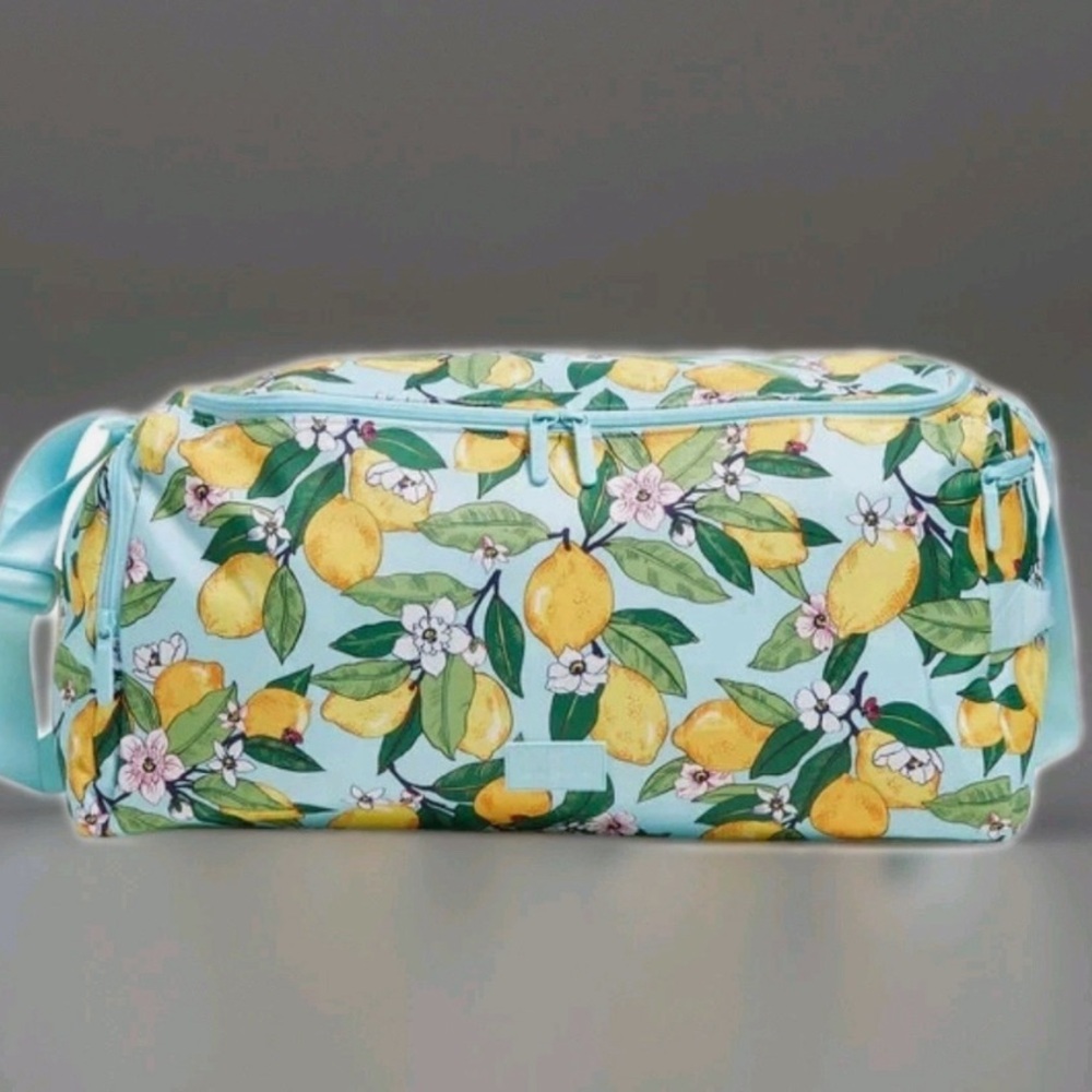 NWT Lighten Up Active Duffel in Lemon Grove